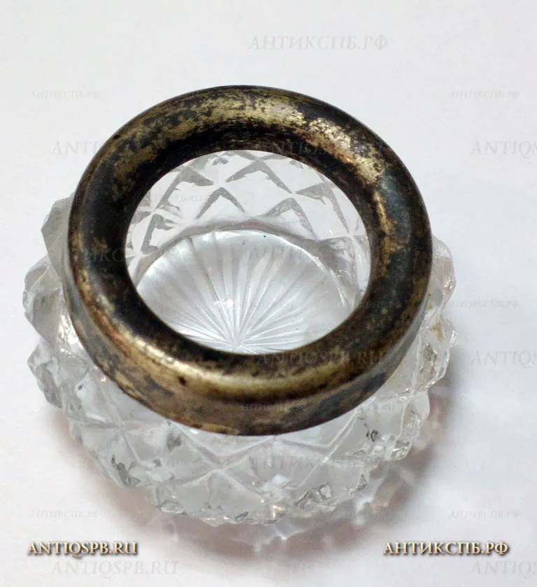 Солонка стекло с серебряным ободком. Вт. пол. ХХ века. СССР №16997.1